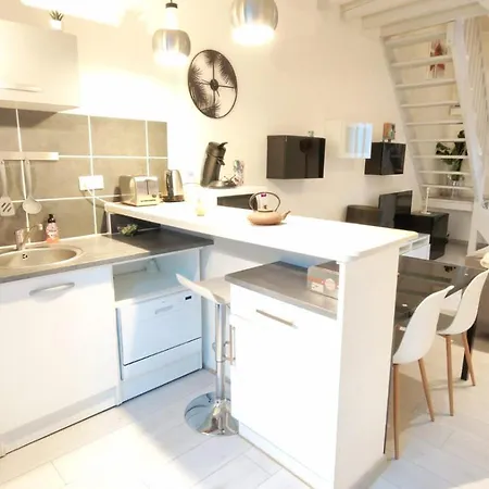 Cosy Acacia T2 - Centre - Place Du Forail - Parking Gratuit Dans La Rue Apartamento *