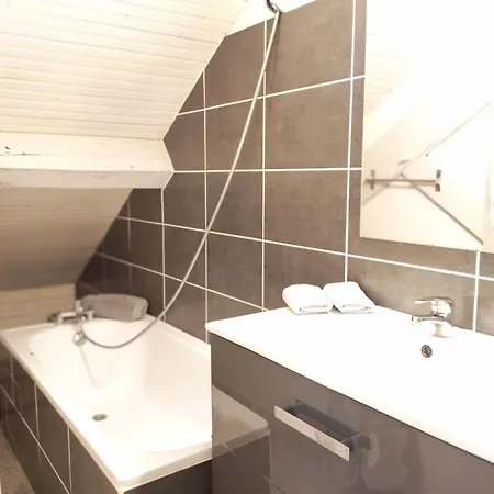 Cosy Acacia T2 - Centre - Place Du Forail - Parking Gratuit Dans La Rue Apartamento